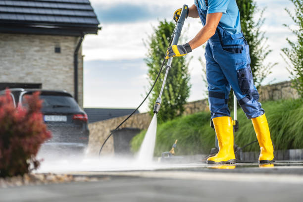 Best Concrete Pressure Washing  in Ballwin, MO